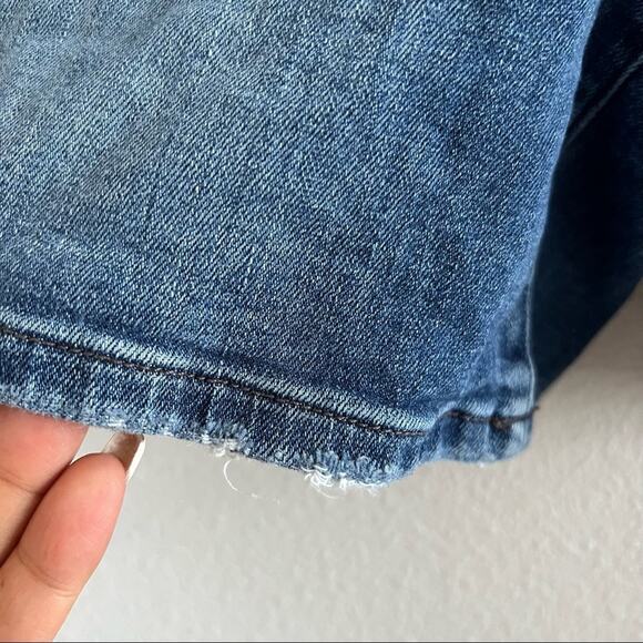 Pilcro and The Letterpress Slim Boyfriend Denim Jean Shorts Light Distressing 26 - Picture 2 of 9